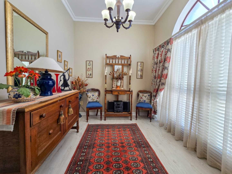 4 Bedroom Property for Sale in Stilbaai Wes Western Cape